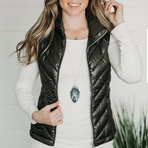 Lauriebelles | Black Vest